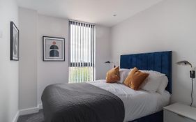 Stunning Brand New City 3Bed Apartment!